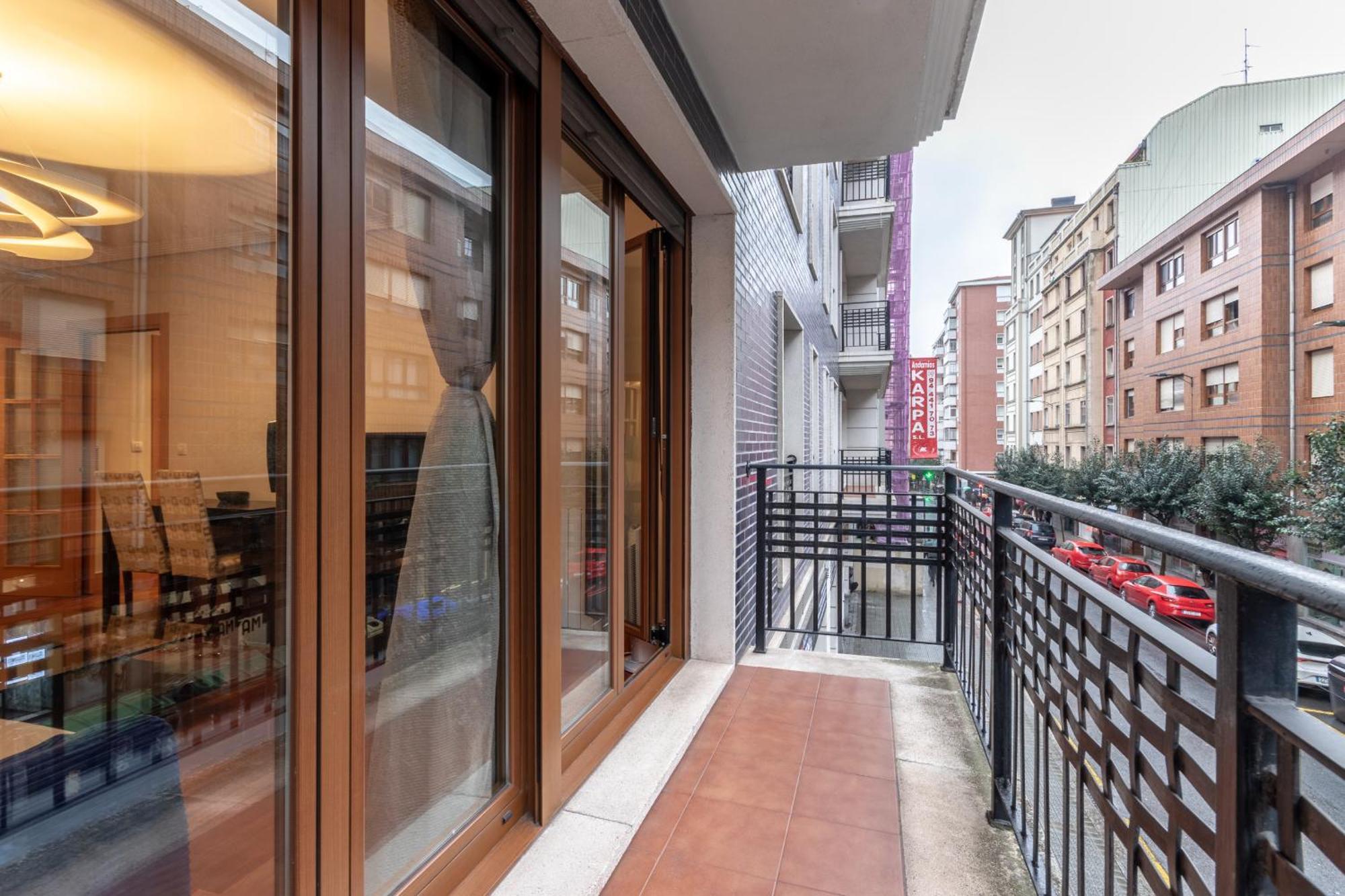 Zabalbide By People Apartment Bilbao